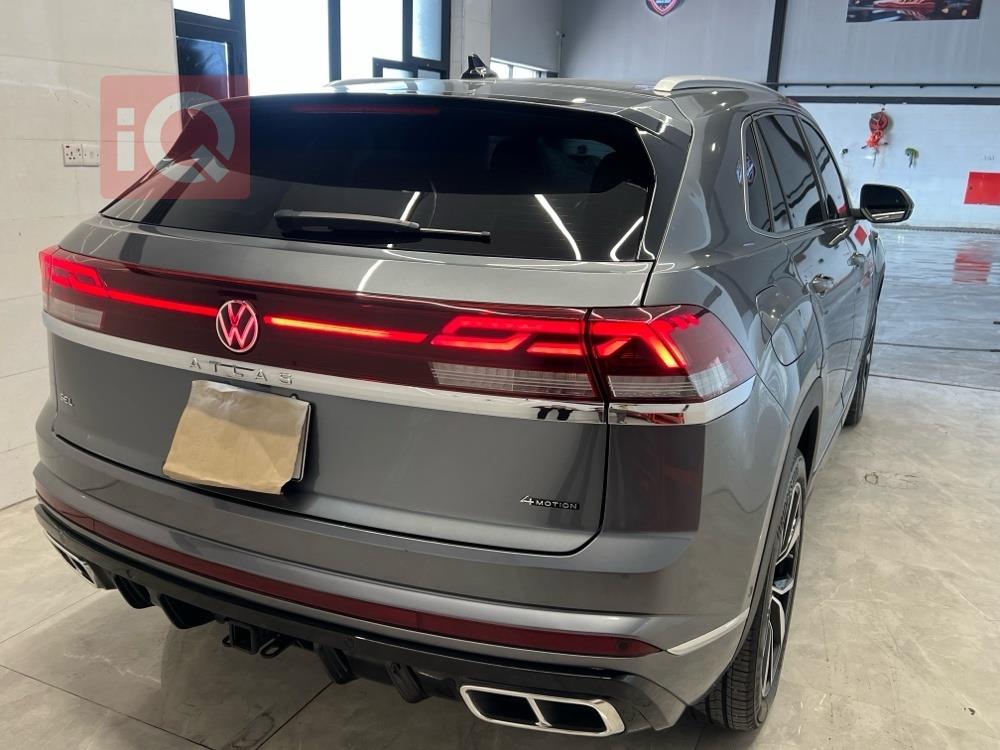 فولكسفاغن أطلس كروس سبورت